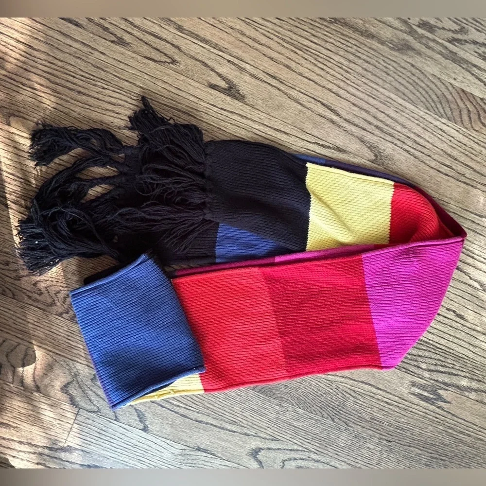 Kenneth Cole Reaction‎ Multi Color Long Scarf